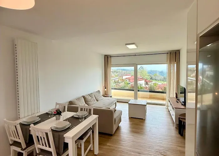 El Rincon Entre Montana Y Mar *